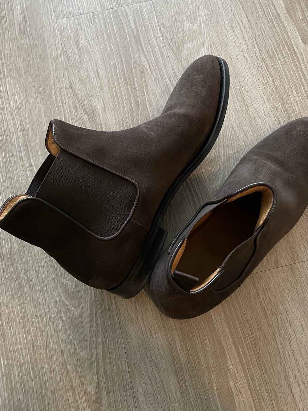 Suitsupply suede brown Chelsea boots lightly worn